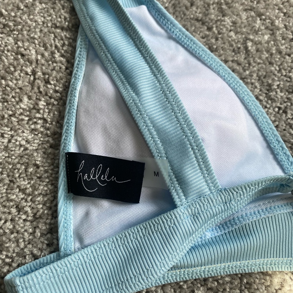 Light Blue Ribbed V-Neck Bikini Set - Picture 4 of 4